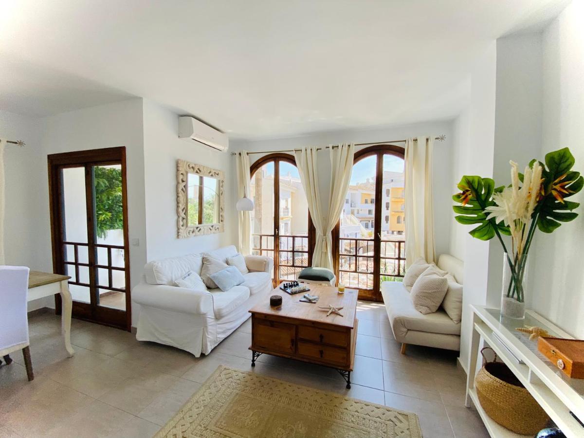Luminoso Apartamento Para Dos Personas En Cabopino Marbella Eksteriør bilde